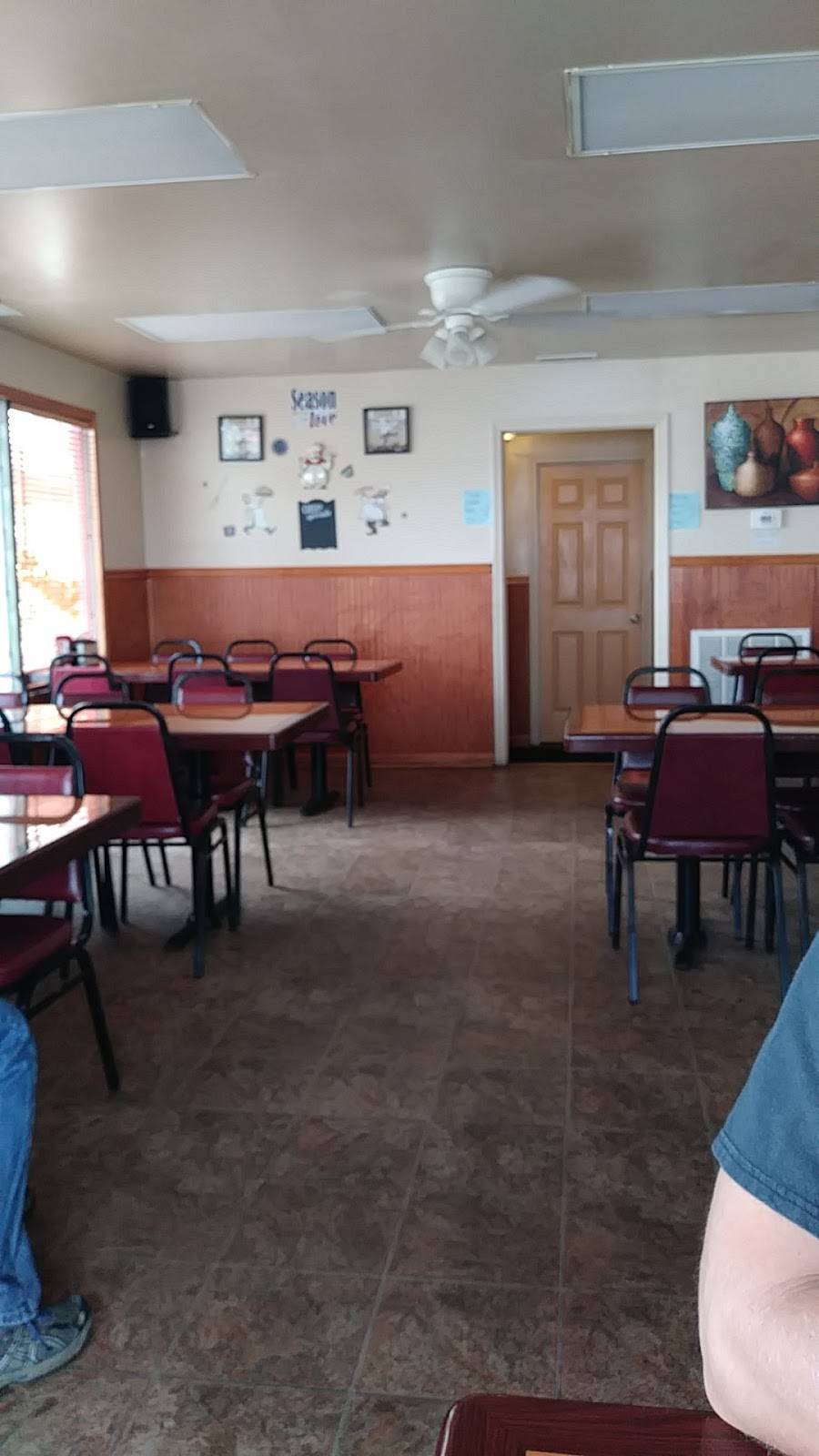 Alys Family Italian Restaurant | restaurant | 3204 Riner Rd, Christiansburg, VA 24073, USA | 5403817800 OR +1 540-381-7800