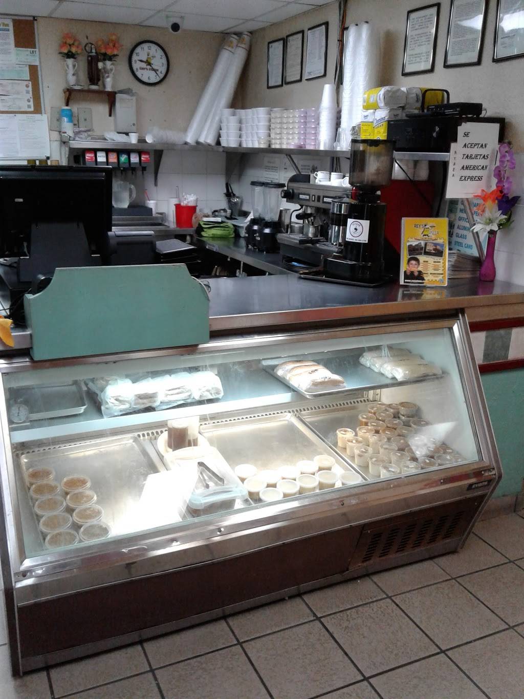 Reys Pizza | restaurant | 1050 E 8th Ave, Hialeah, FL 33010, USA | 3058059959 OR +1 305-805-9959