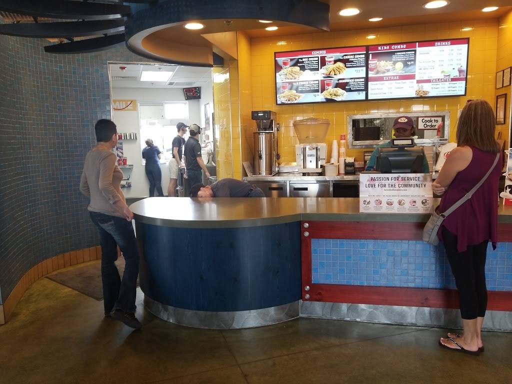 Raising Canes Chicken Fingers | meal takeaway | 698 IL-59, Naperville, IL 60540, USA | 6307780536 OR +1 630-778-0536