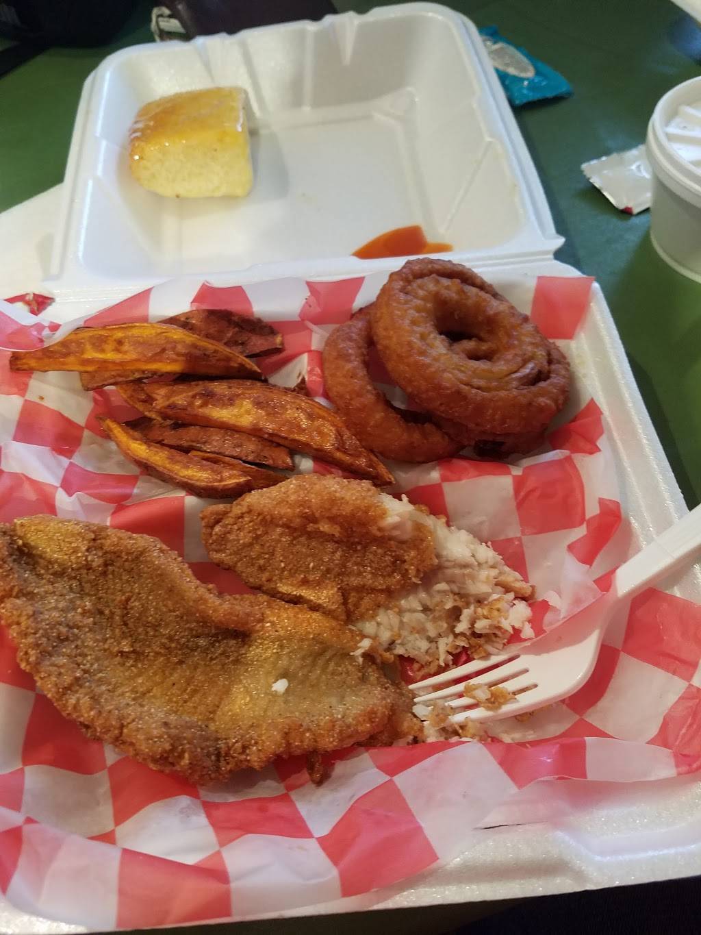 A Taste Of Soul By Biggie | restaurant | 1004 W Michigan Ave, Ypsilanti, MI 48197, USA | 7344838360 OR +1 734-483-8360