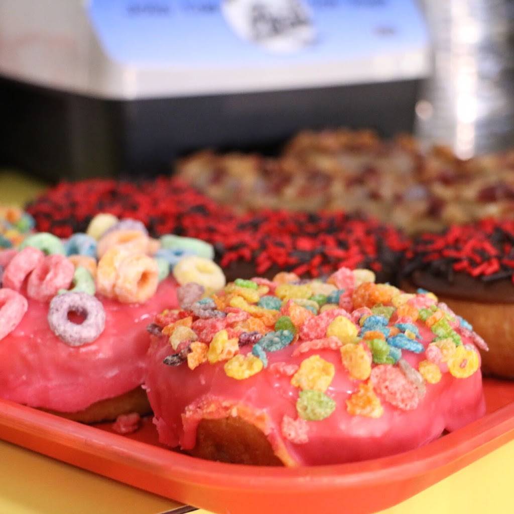 Pixie Donuts | cafe | 3052 W Temple Ave, Pomona, CA 91766, USA | 9096223356 OR +1 909-622-3356