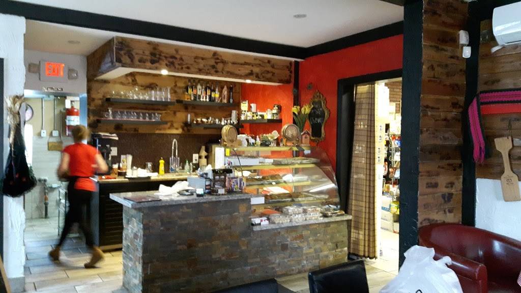 Jasnas European Meat & Deli | restaurant | 46 Courtland Ave E, Kitchener, ON N2G 3H5, Canada | 5195762736 OR +1 519-576-2736