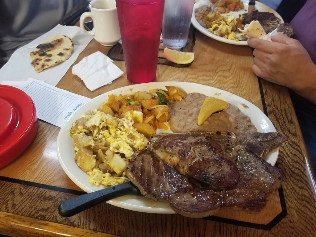 Taqueria Reyes | restaurant | 10517 US-181, San Antonio, TX 78223, USA | 2106330405 OR +1 210-633-0405