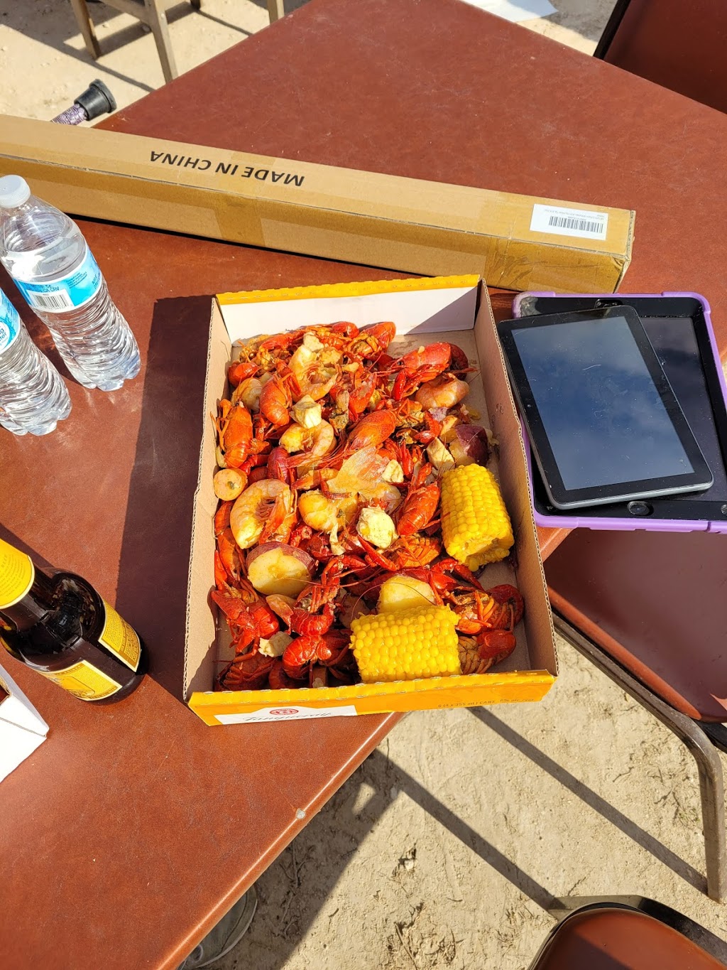 Red Horse Saloon | restaurant | 2440 TX-16, Bandera, TX 78003, USA | 8307963825 OR +1 830-796-3825