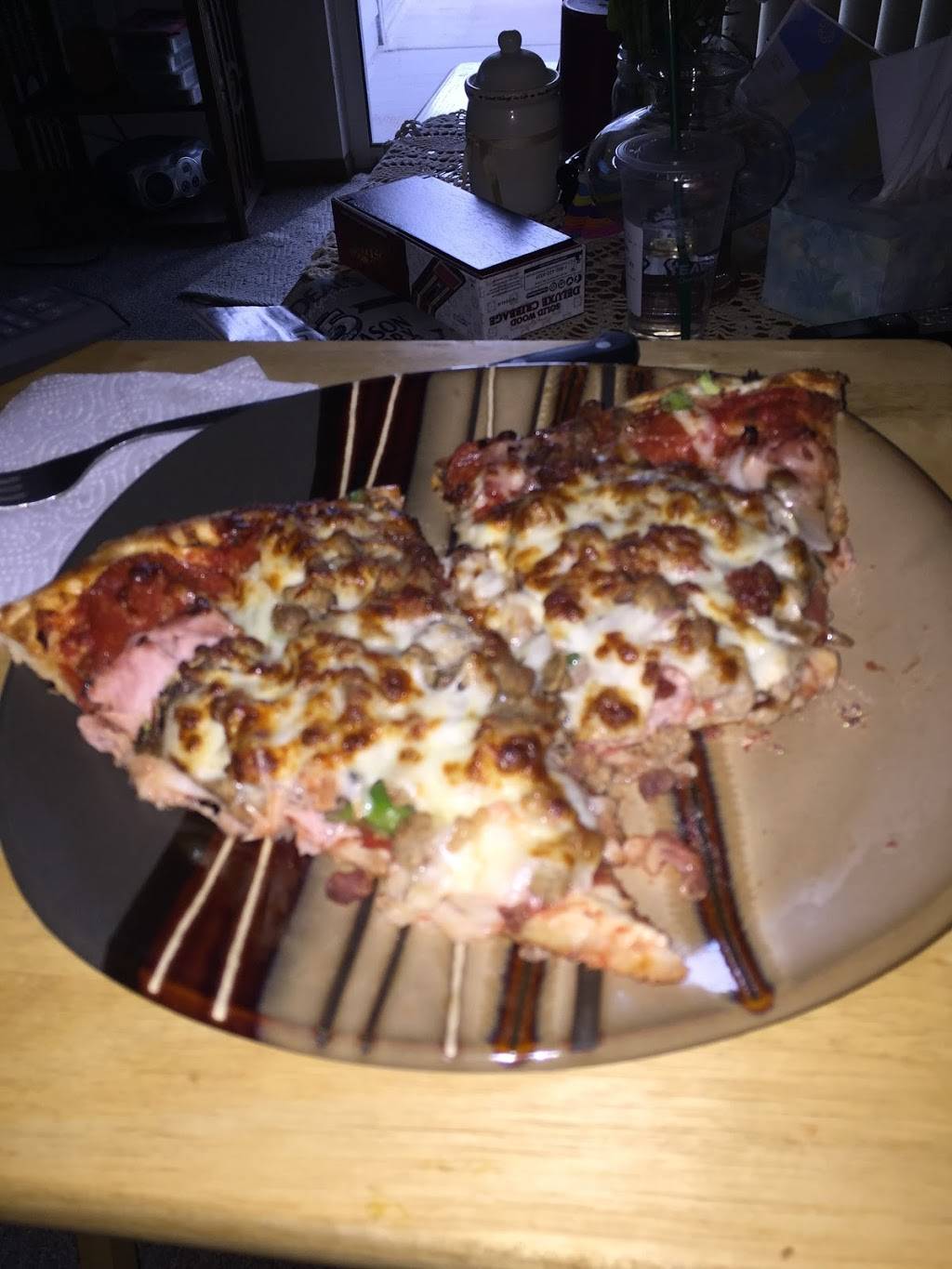 Palermo Pizza | restaurant | 4669 Alpine Ave NW, Comstock Park, MI 49321, USA | 6166472800 OR +1 616-647-2800