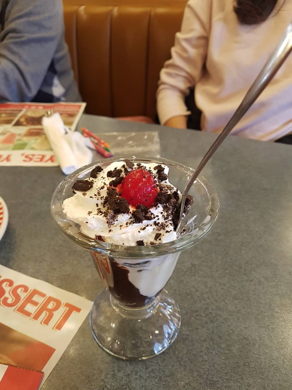 Big Boy | restaurant | 200 W Maple Rd, Troy, MI 48084, USA | 2483620840 OR +1 248-362-0840