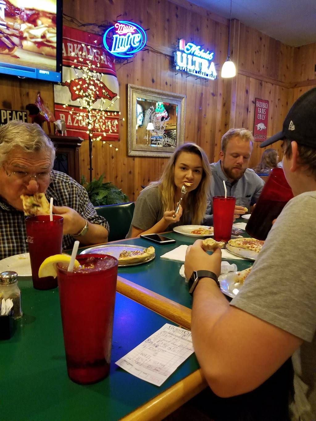 Tims Pizza | restaurant | 1813 E Mission Blvd, Fayetteville, AR 72703, USA | 4795215056 OR +1 479-521-5056