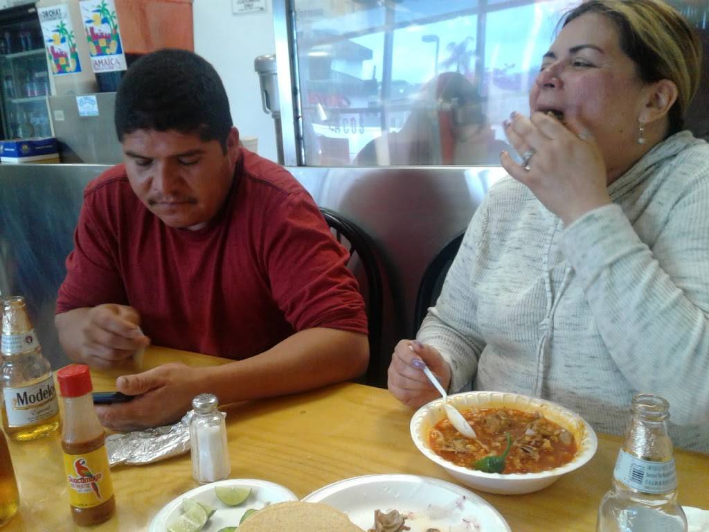 El Comalito | restaurant | 307 Arbor Vitae St, Inglewood, CA 90301, USA | 3106734656 OR +1 310-673-4656