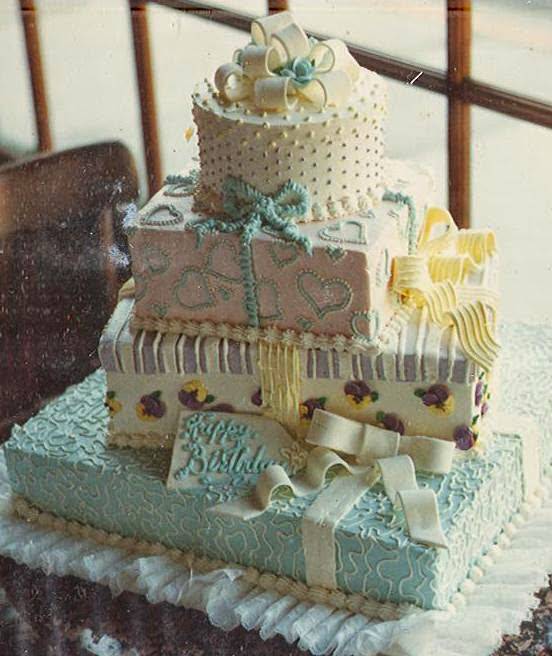 Mayers Bakery | bakery | 14 Peninsula Center, Palos Verdes Peninsula, CA 90274, USA | 3103777846 OR +1 310-377-7846