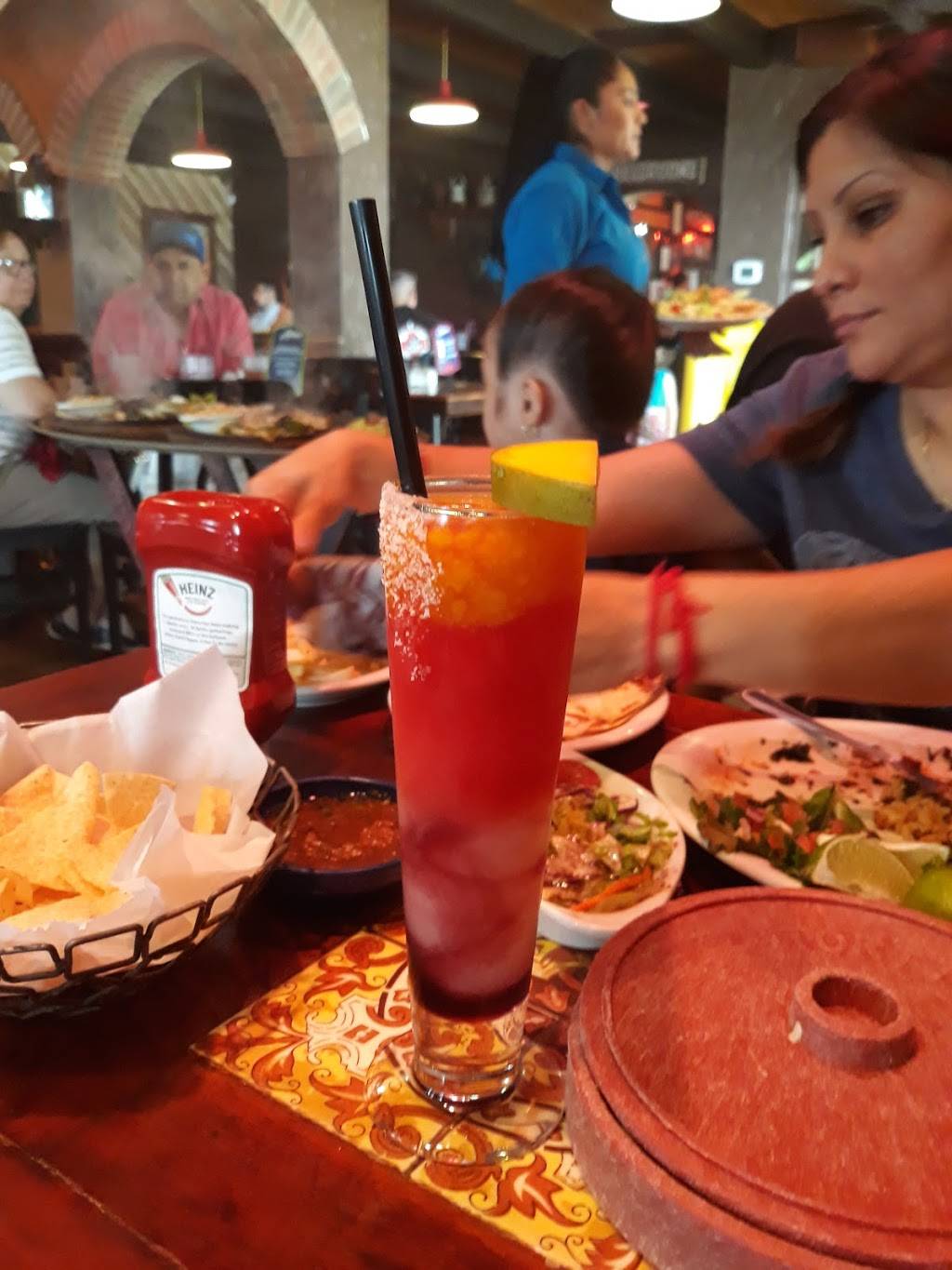 Marianos Hacienda Arlington | restaurant | 2614 Majesty Dr, Arlington, TX 76011, USA | 8176405118 OR +1 817-640-5118