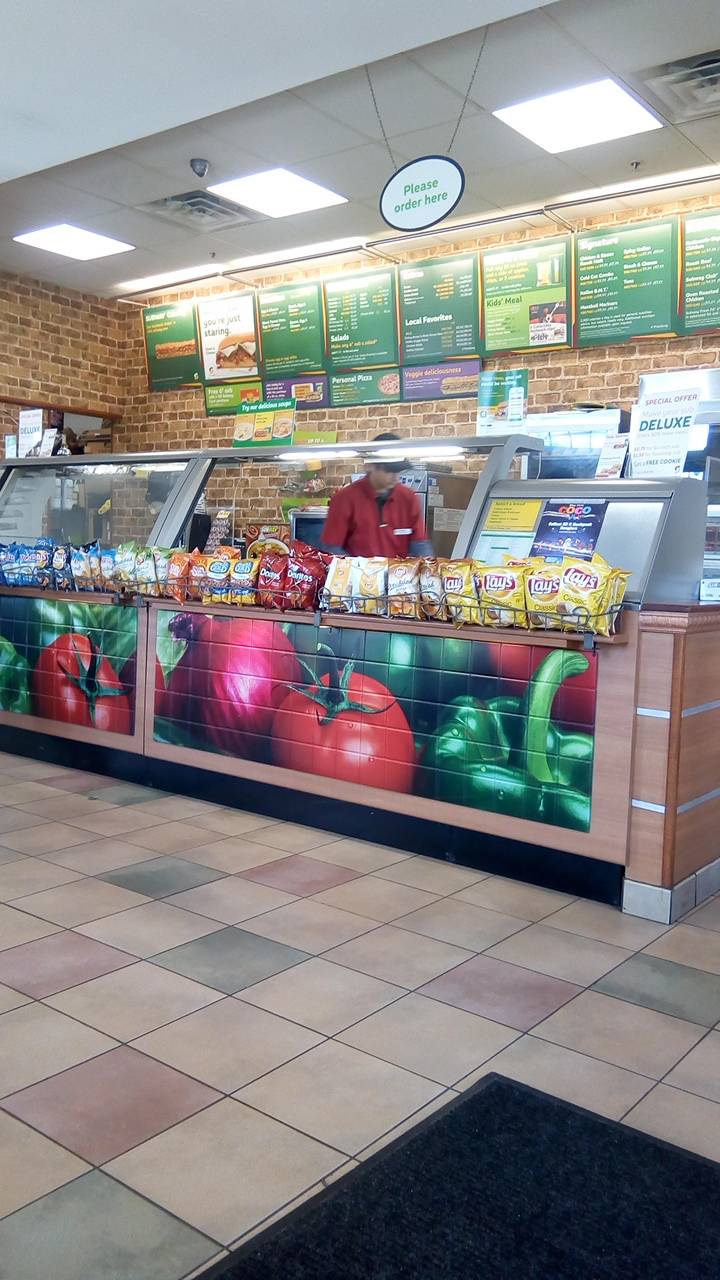 Subway Restaurants | restaurant | 880 Jacksonville Rd #101, Ivyland, PA 18974, USA | 2156722052 OR +1 215-672-2052