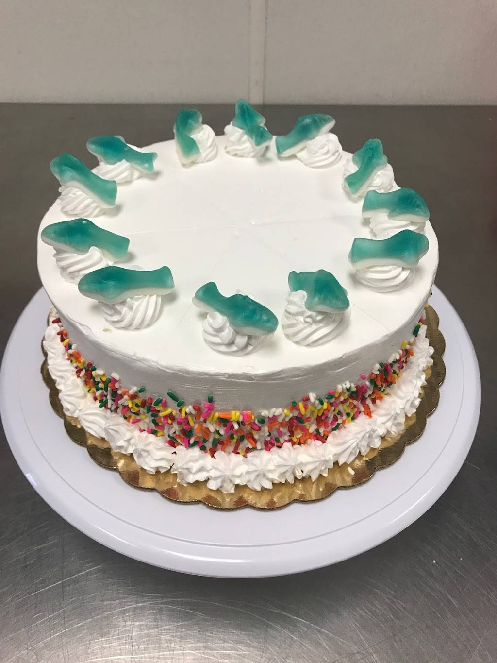 Cold Stone Creamery | bakery | 30628 Benton Rd Ste 201, Winchester, CA 92596, USA | 9519264654 OR +1 951-926-4654