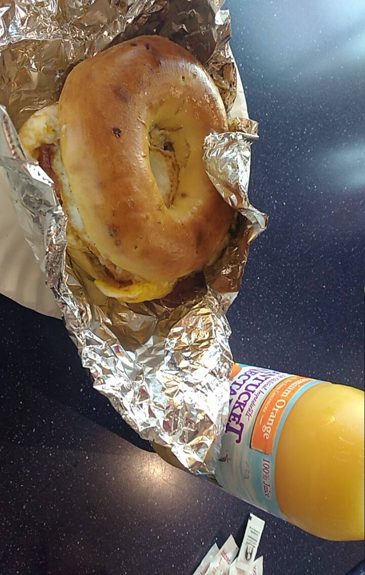 Sbarro | restaurant | 1 Harborside Dr, Boston, MA 02128, USA | 6175695409 OR +1 617-569-5409