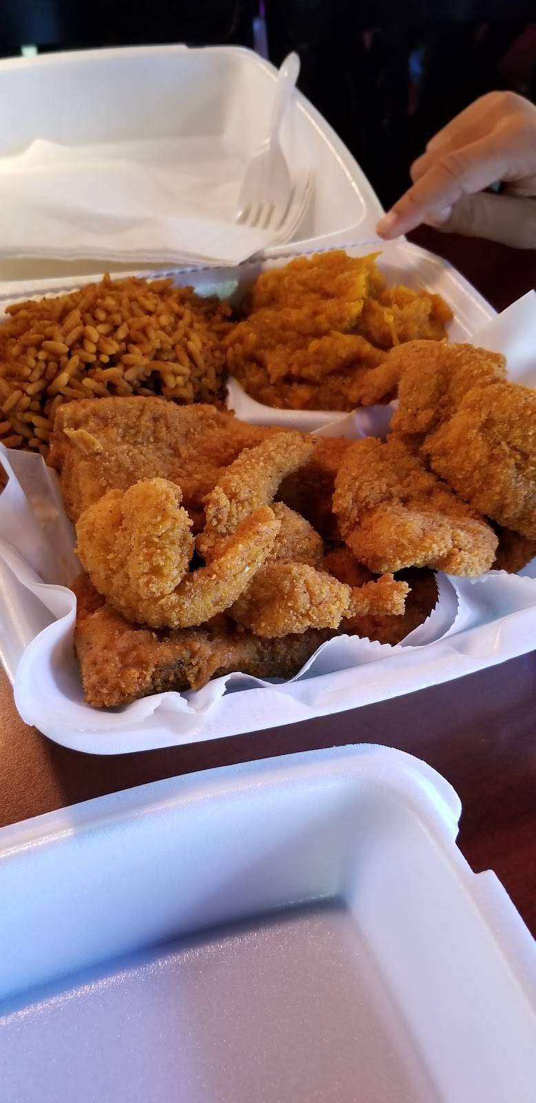 Vasachys Restaurant and Catering | restaurant | 2445 b E 25th St, Baltimore, MD 21218, USA | 4102615083 OR +1 410-261-5083