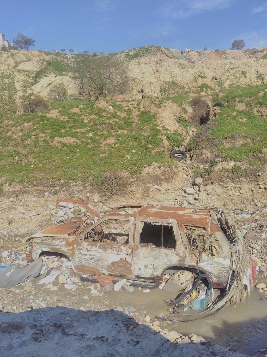 POLLOS ALEXANDER | restaurant | Local B, Avenue Lucha Reyes 3131, Miramar, 22526 Tijuana, B.C., Mexico | 016641829975 OR +52 664 182 9975