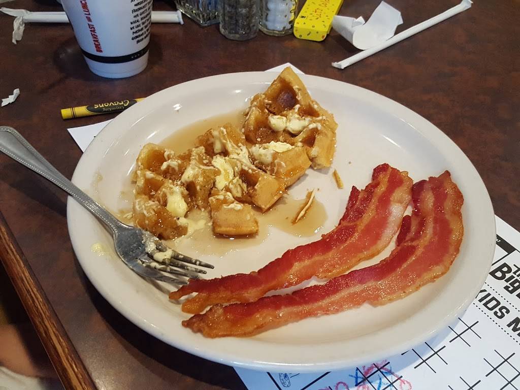 The Big Biscuit | restaurant | 530 NW Hwy 7, Blue Springs, MO 64014, USA | 8162293108 OR +1 816-229-3108