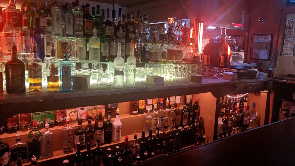 Jacks Grill | restaurant | 1743 California St, Redding, CA 96001, USA | 5302419705 OR +1 530-241-9705