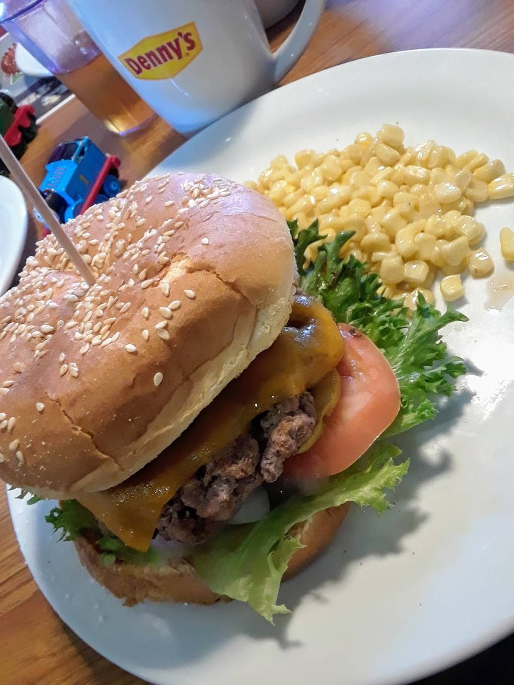 Dennys | restaurant | 3801 S 27th St, Milwaukee, WI 53221, USA | 4142827946 OR +1 414-282-7946