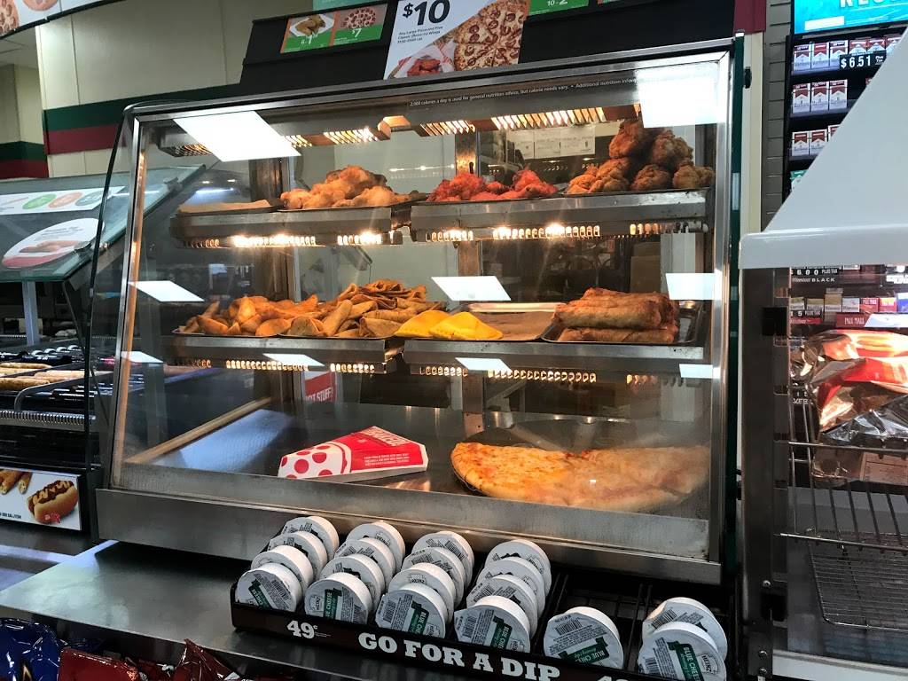 7-Eleven | bakery | 8830 Rose Ave, Orlando, FL 32810, USA | 4075231930 OR +1 407-523-1930