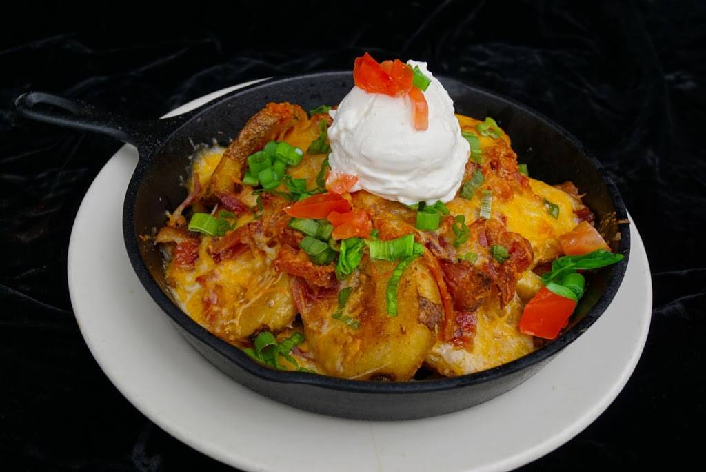 The Pub | restaurant | 23862 Bridger Rd, Lake Forest, CA 92630, USA | 9496525428 OR +1 949-652-5428