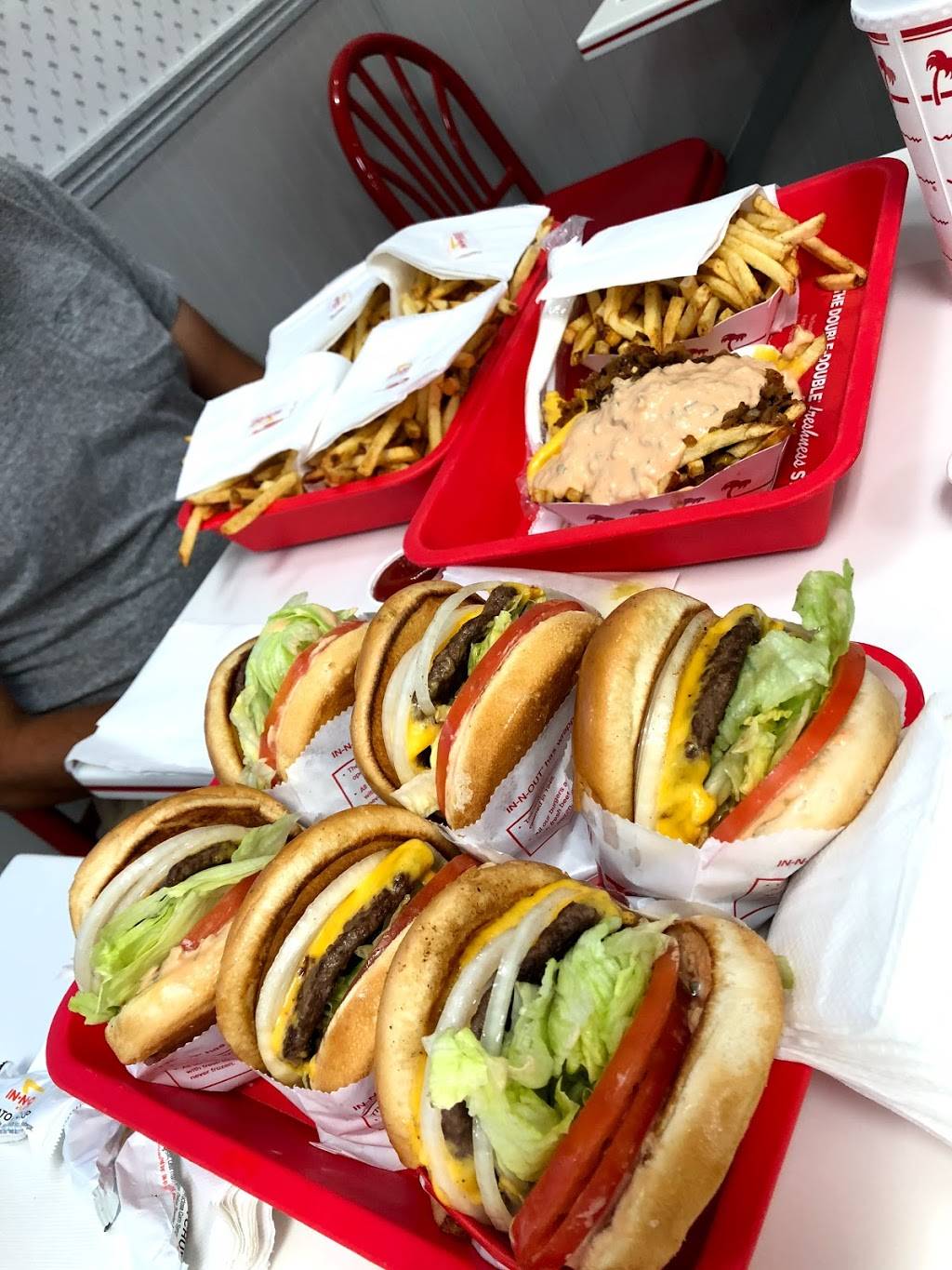 In-N-Out Burger | restaurant | 12431 N Interstate 35 Frontage Rd, Austin, TX 78753, USA | 8007861000 OR +1 800-786-1000