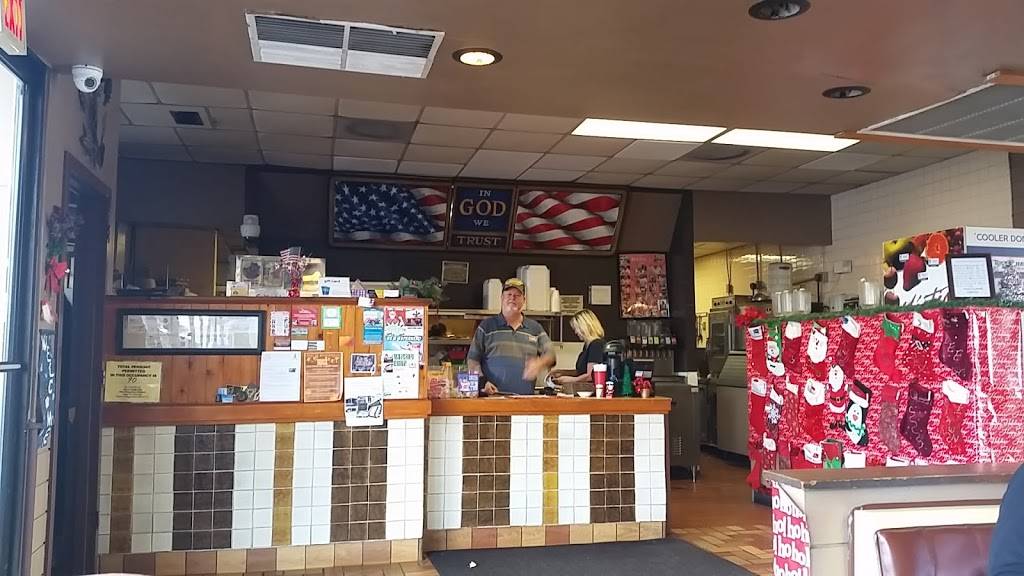 Smittys Smokehouse & Grill | restaurant | 12830 US-301, Dade City, FL 33525, USA | 3525232007 OR +1 352-523-2007