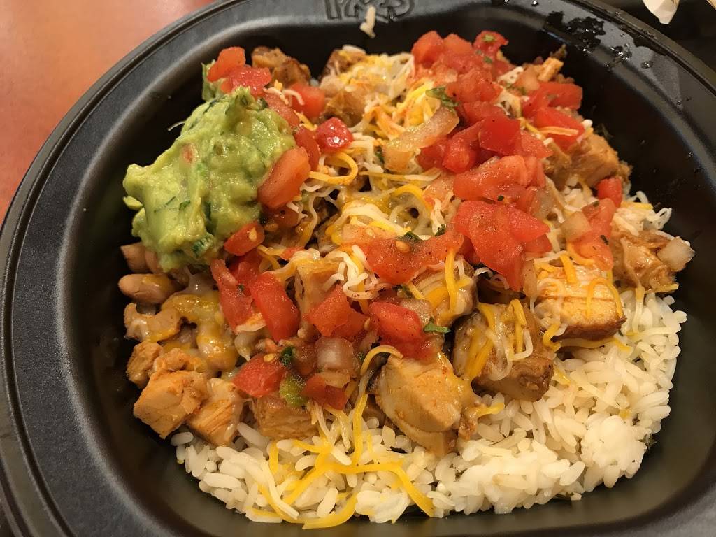 Moes Southwest Grill | restaurant | 2257 S University Dr, Davie, FL 33324, USA | 9543325200 OR +1 954-332-5200