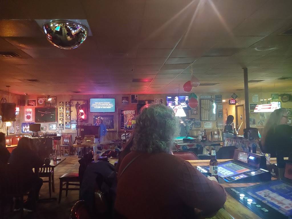 Office 6 Lounge & Bar | restaurant | 2570 E Tropicana Ave, Las Vegas, NV 89121, USA | 7024540770 OR +1 702-454-0770