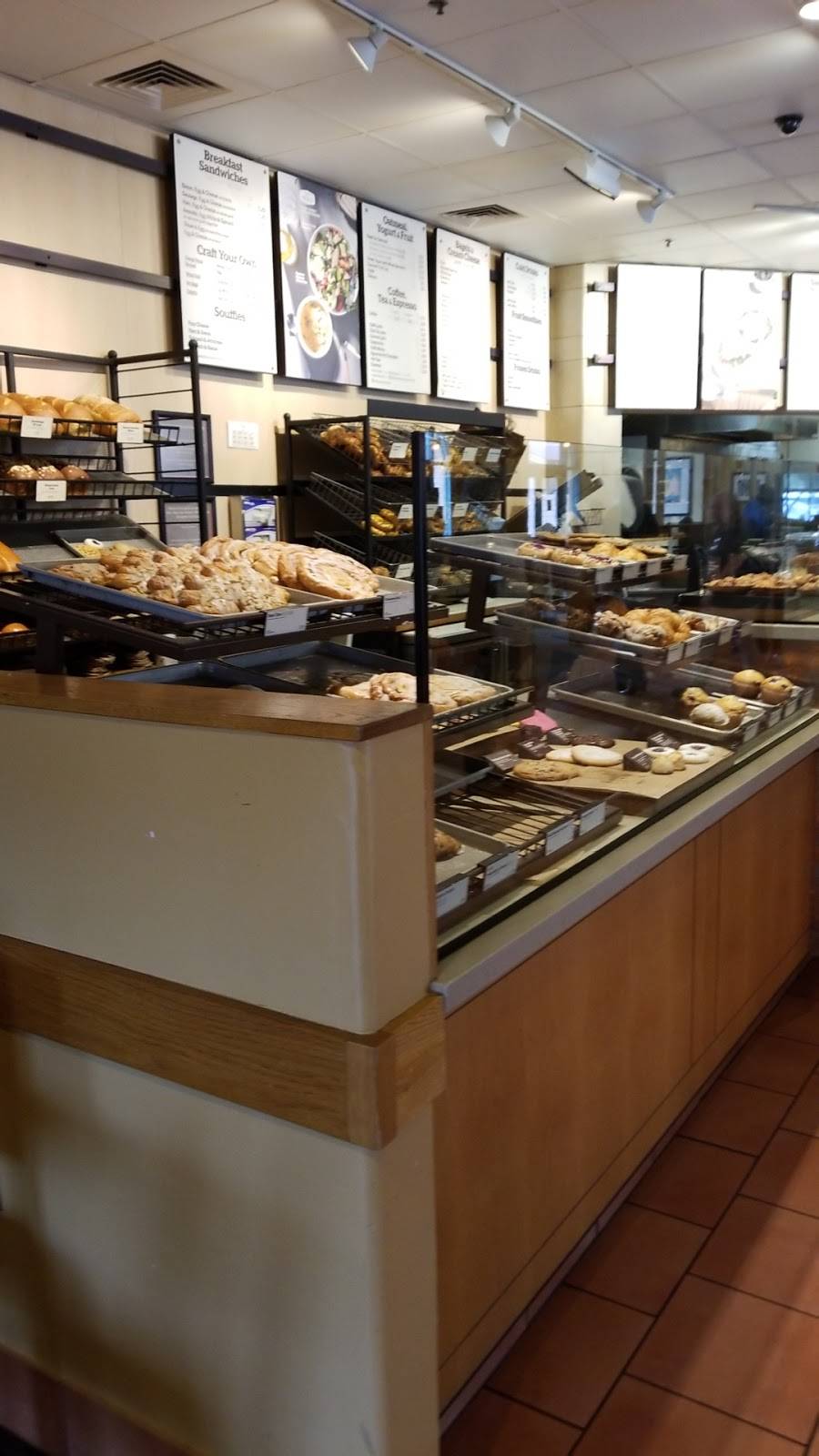 Panera Bread | bakery | 2445 Truxtun Rd, Point Loma, CA 92106, USA | 6192222122 OR +1 619-222-2122