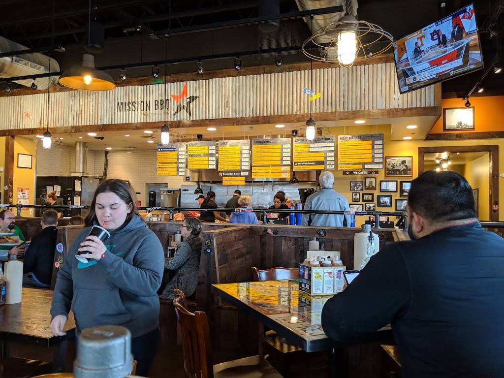 Mission BBQ | restaurant | 18340 W Bluemound Rd, Brookfield, WI 53045, USA | 2626495972 OR +1 262-649-5972