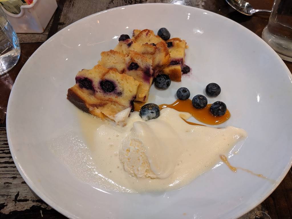 Farmers Table Little Italy | restaurant | 550 W Date St Ste A, San Diego, CA 92101, USA | 6192550958 OR +1 619-255-0958