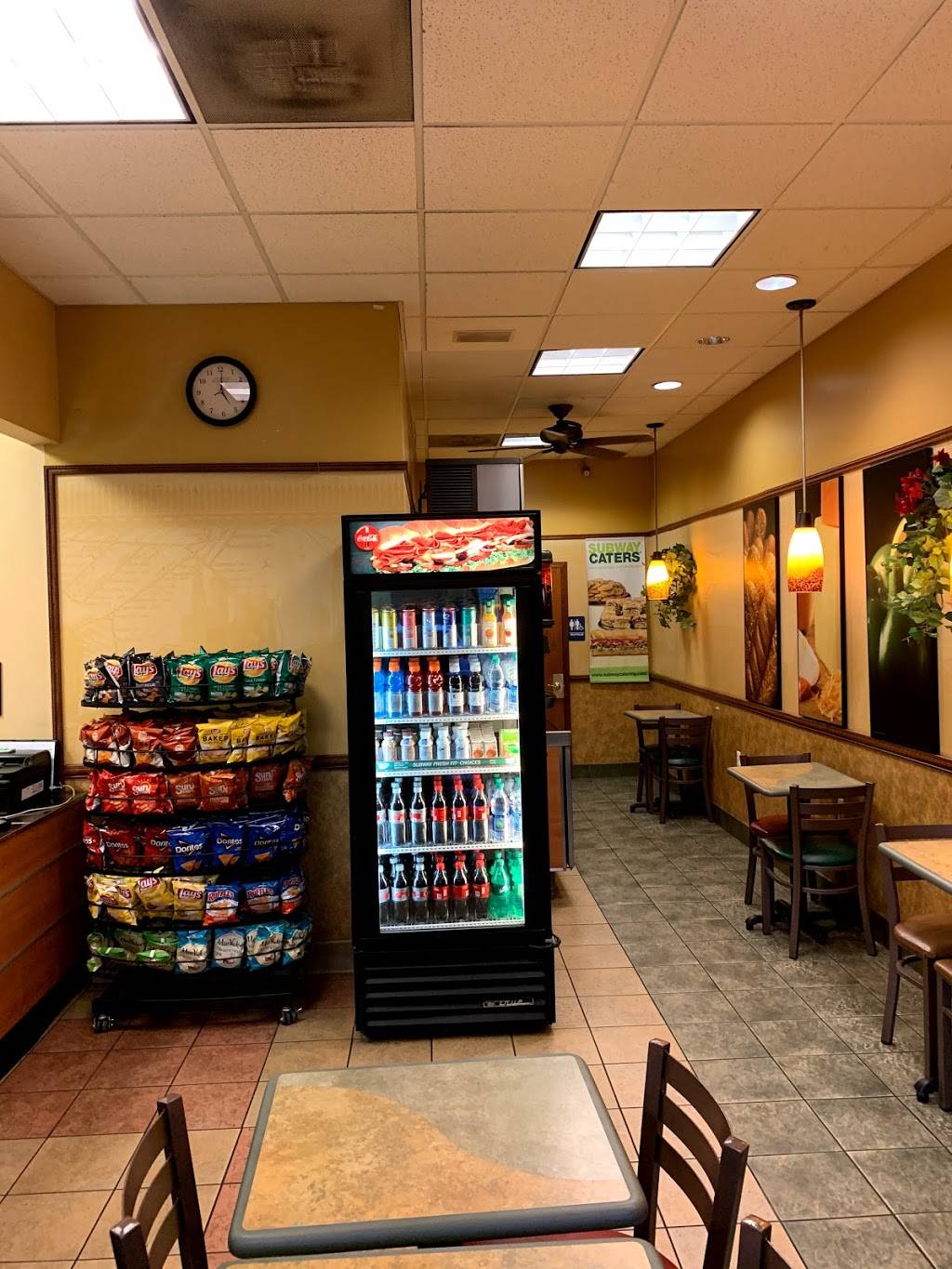Subway | restaurant | 13351 Dix Toledo Rd, Southgate, MI 48195, USA | 7349919000 OR +1 734-991-9000