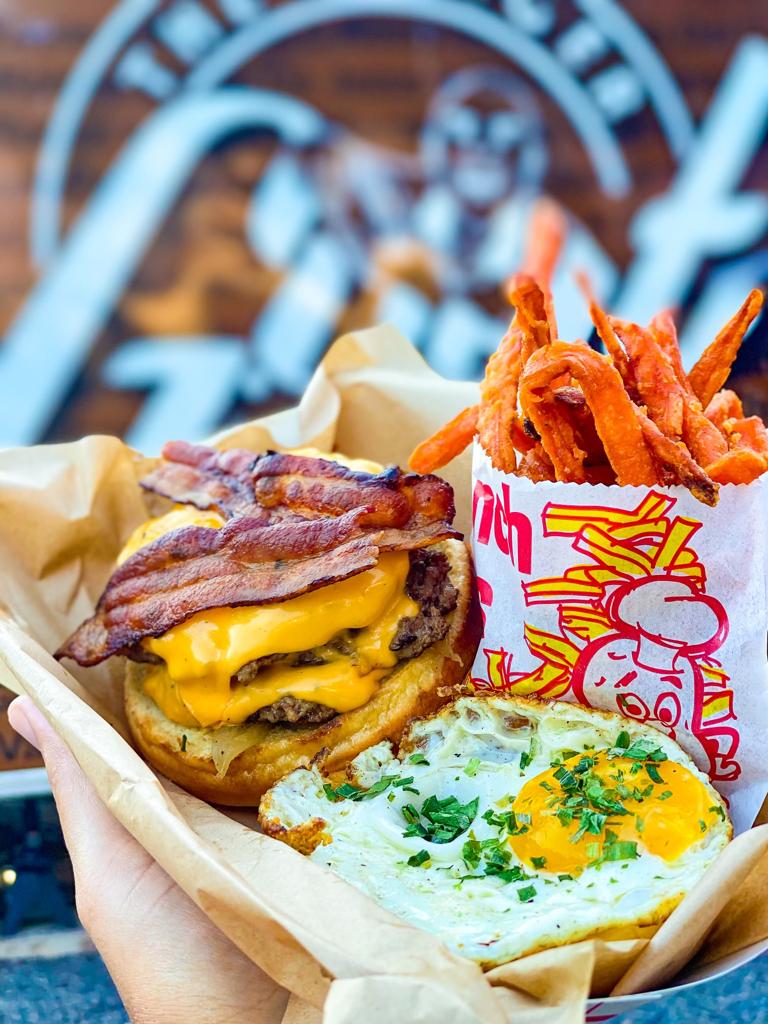 The Burger Goat | restaurant | 413 N 12th St, Haines City, FL 33844, USA | 4077389560 OR +1 407-738-9560