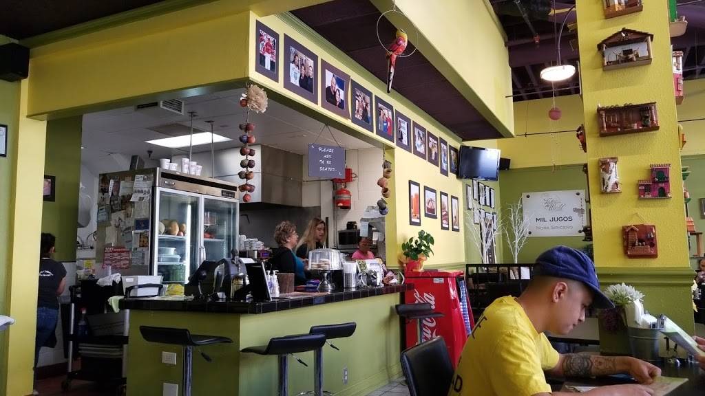 Mil Jugos | restaurant | 320 W 5th St, Santa Ana, CA 92701, USA | 7148364601 OR +1 714-836-4601