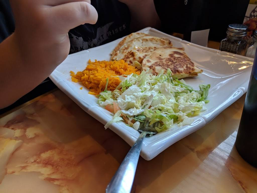 El Molcajete Mexican Restaurant | restaurant | 226 N 4th St, Chillicothe, IL 61523, USA | 3092744213 OR +1 309-274-4213