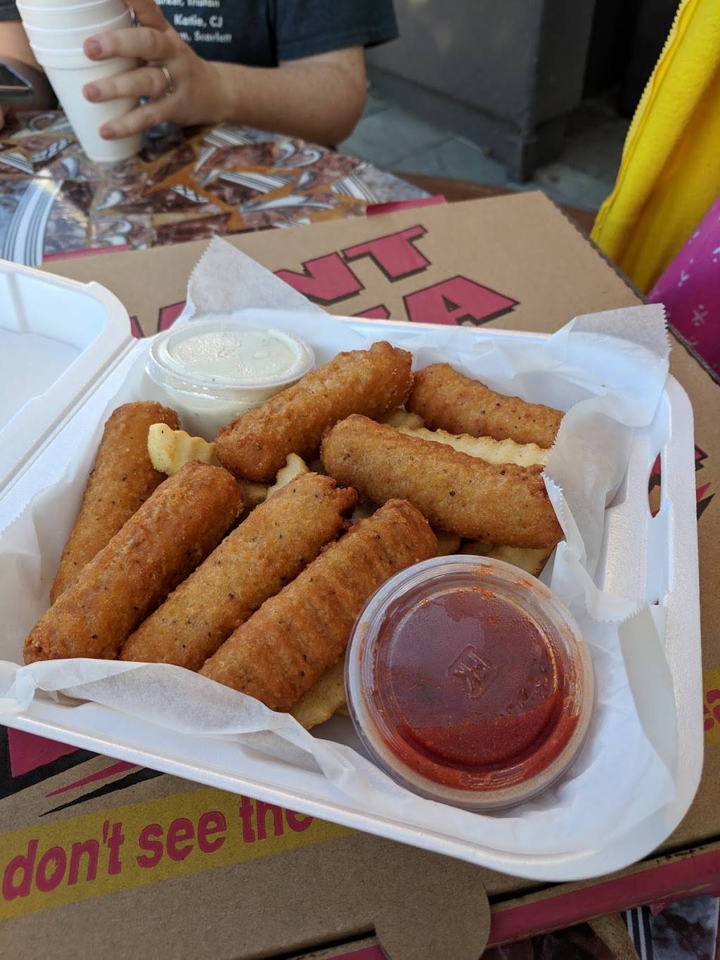 Giant Pizza King | meal takeaway | 600 Palm Ave #100, Imperial Beach, CA 91932, USA | 6194237601 OR +1 619-423-7601