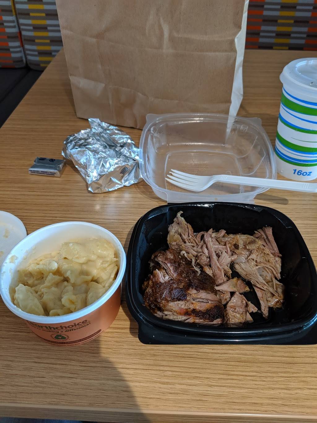 Buckeye Chili & Smokehouse | restaurant | 30 S Young St, Columbus, OH 43215, USA | 6146708445 OR +1 614-670-8445