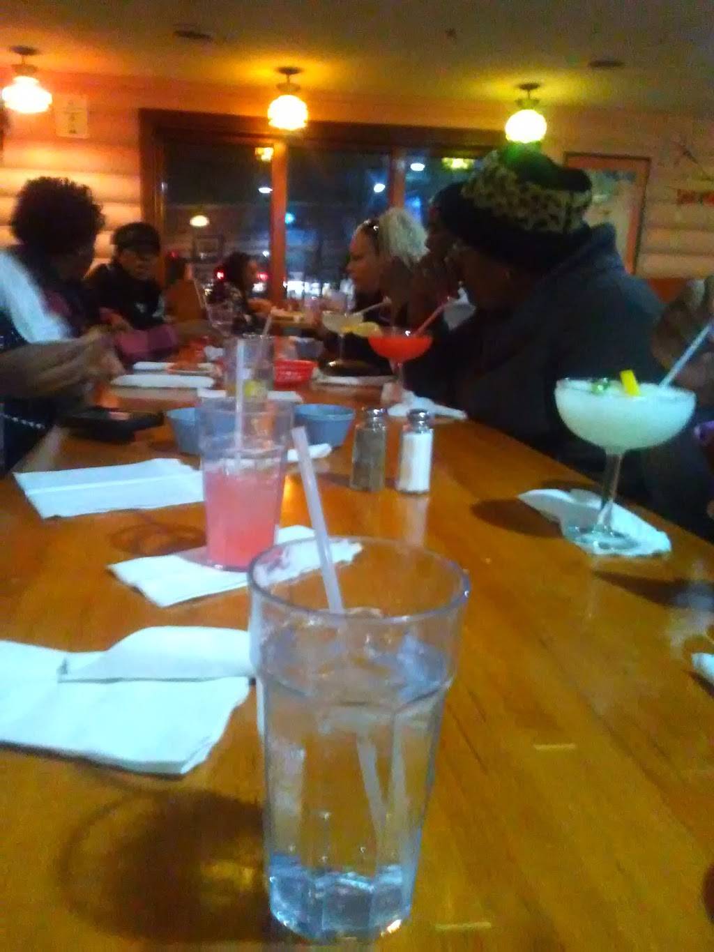 Pepes | restaurant | 100 W 61st Ave, Merrillville, IN 46410, USA | 2198870444 OR +1 219-887-0444