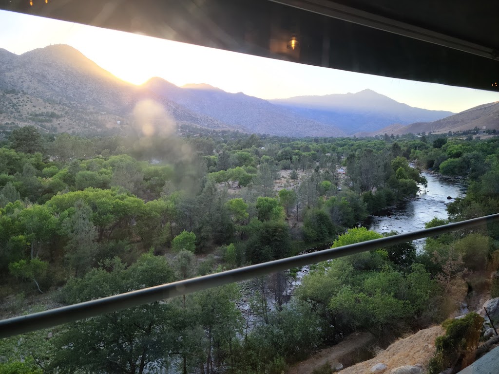 Ewings on the Kern | restaurant | 125 Buena Vista Dr, Kernville, CA 93238, USA | 7603762411 OR +1 760-376-2411