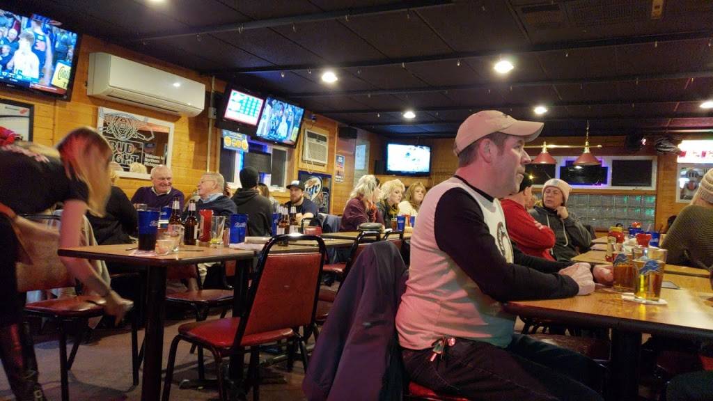 Garrett’s Pressure Crack Bar & Grill | restaurant | 928 W Houghton Lake Dr, Prudenville, MI 48651, USA | 9893667878 OR +1 989-366-7878