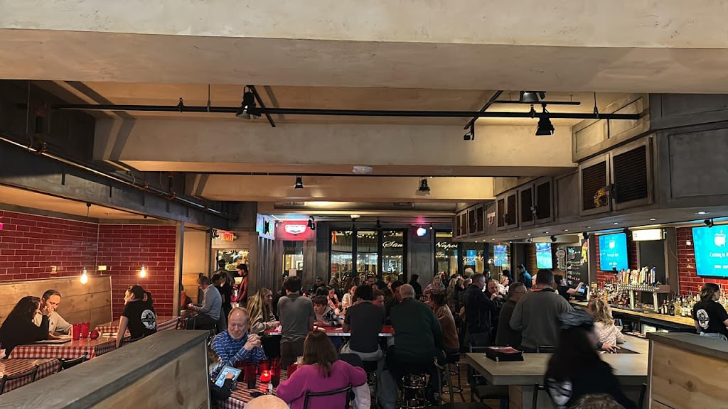 Old School Pizza & Wings by Rocky River | restaurant | 19071 Old Detroit Rd, Rocky River, OH 44116, USA | 2167124080 OR +1 216-712-4080