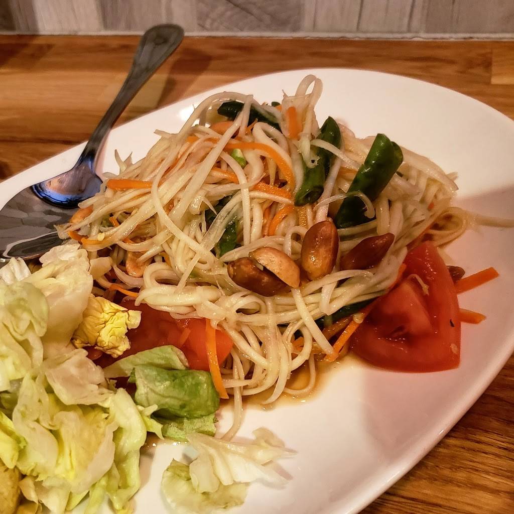 Thai Pepper | restaurant | 45 Padanaram Rd, Danbury, CT 06811, USA | 2036165037 OR +1 203-616-5037