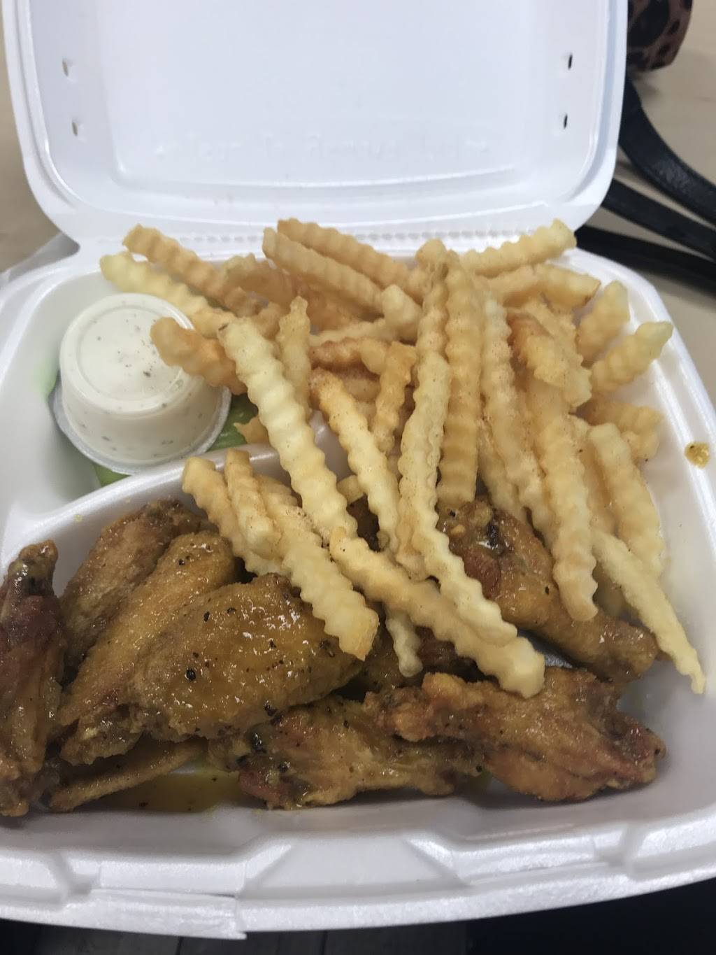 American Deli | restaurant | 3126 Milton Rd, Charlotte, NC 28215, USA | 9805851237 OR +1 980-585-1237