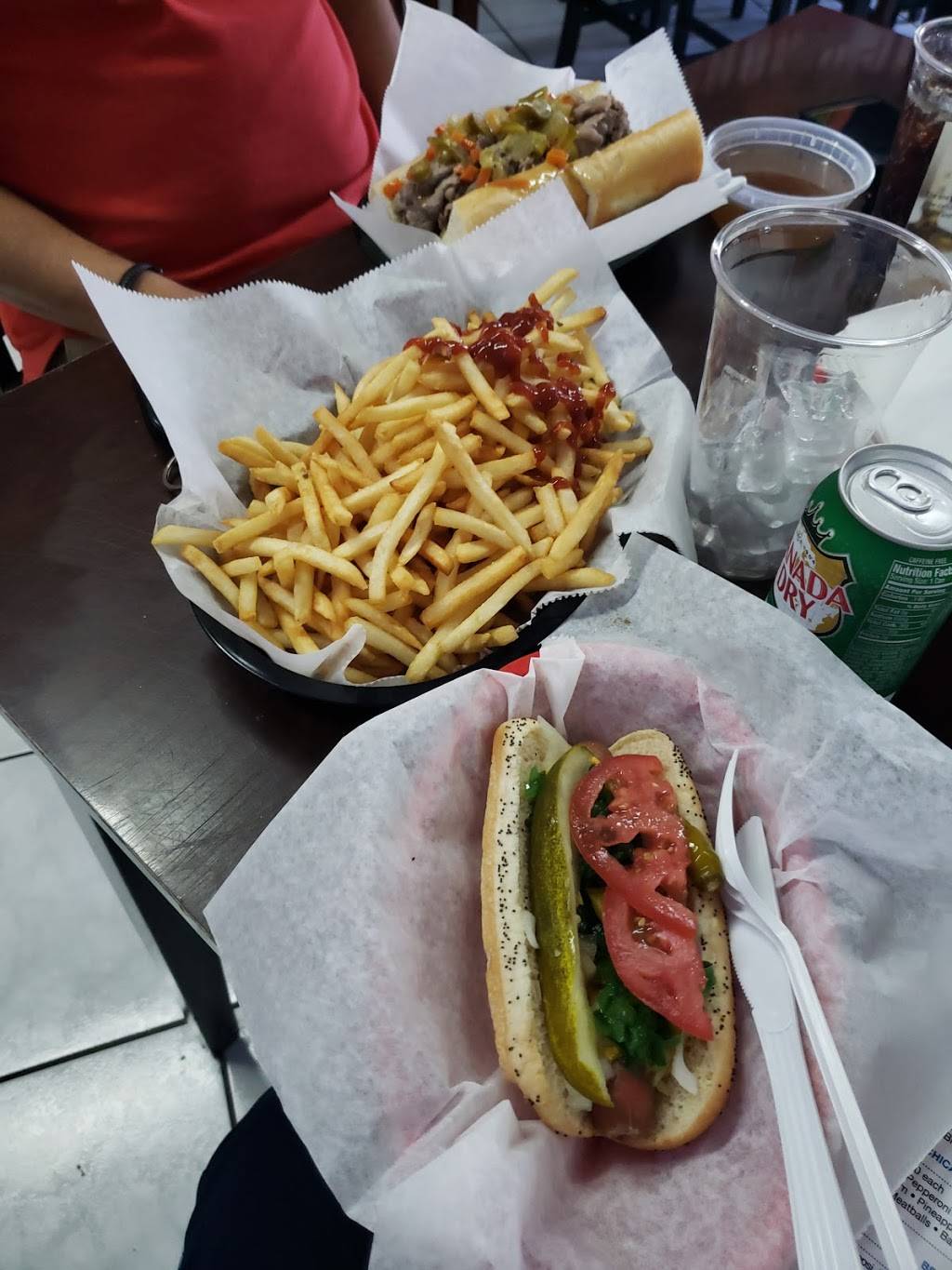 CHI-TOWN Chicago Italian Beef & Hot Dogs | restaurant | 334 E McNab Rd, Pompano Beach, FL 33060, USA | 9549516465 OR +1 954-951-6465