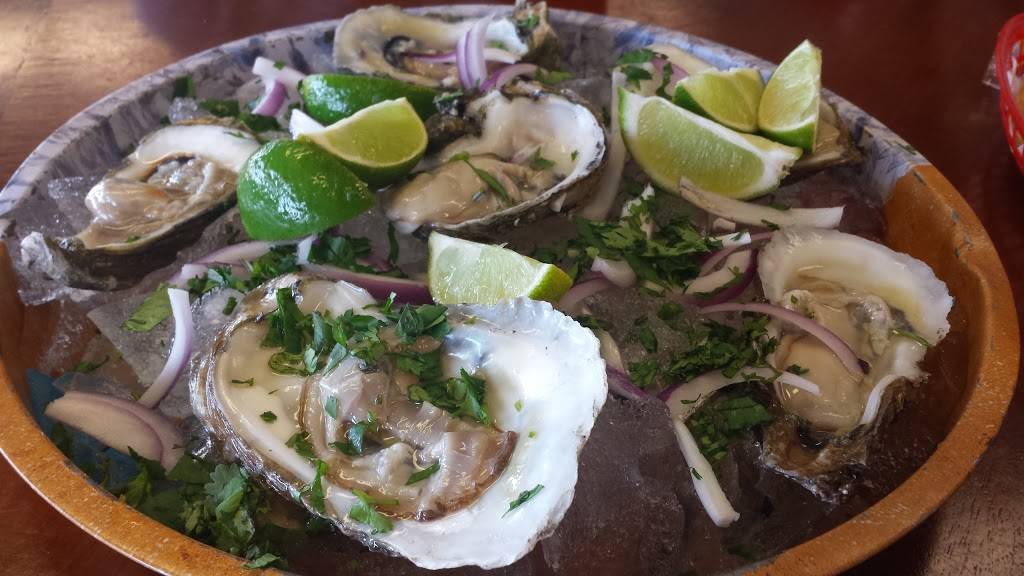 La Perla Del Pacifico | restaurant | 7911 Culebra Rd, San Antonio, TX 78251, USA | 2109737600 OR +1 210-973-7600