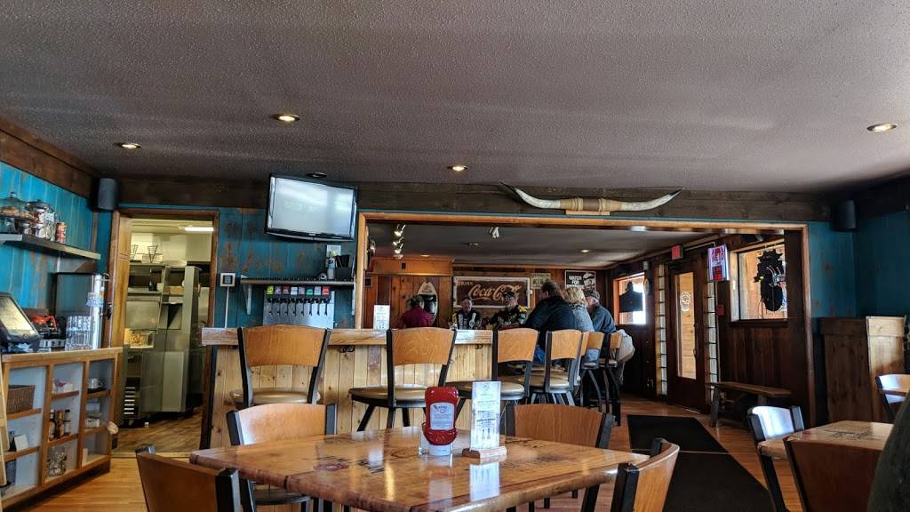 Rustys Waterin Hole & Chowhouse | restaurant | 1901 WI-46, New Richmond, WI 54017, USA | 7152463433 OR +1 715-246-3433