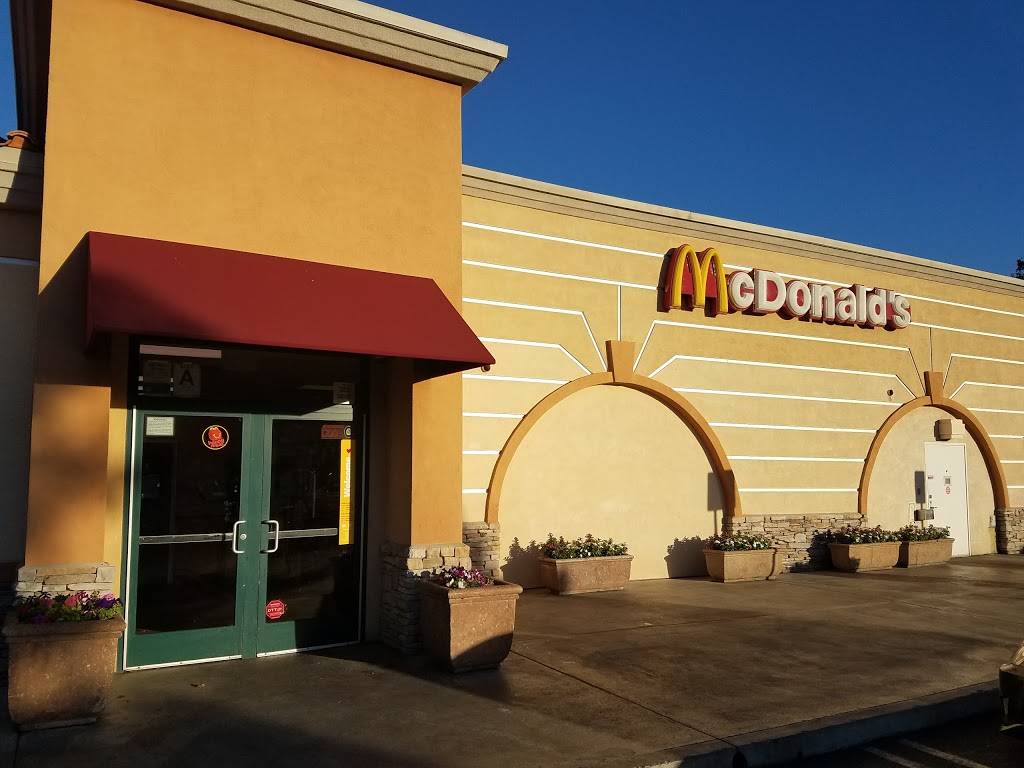 McDonalds | restaurant | 27103 McBean Pkwy, Santa Clarita, CA 91355, USA | 6617995861 OR +1 661-799-5861