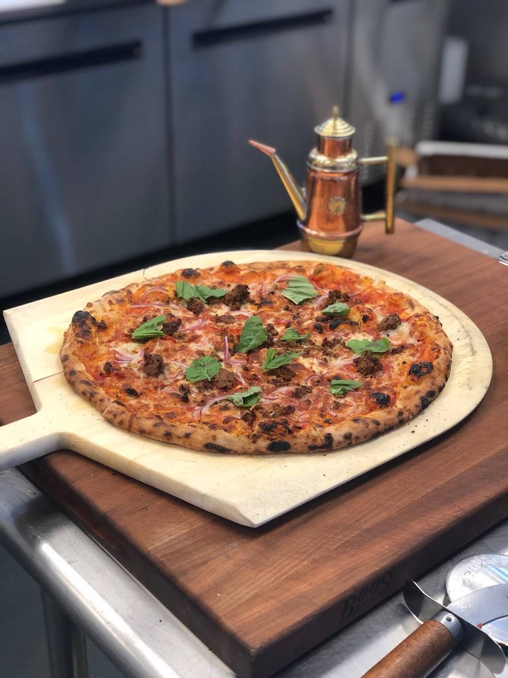 Garage pizza | restaurant | 2217 B 7th Ave, Vero Beach, FL 32960, USA | 7729075032 OR +1 772-907-5032