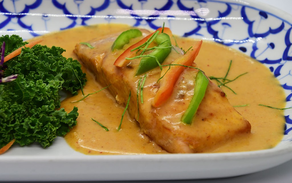 Insee Thai Asian Cuisine | restaurant | 622 Eagles Landing Pkwy, Stockbridge, GA 30281, USA | 7705078887 OR +1 770-507-8887