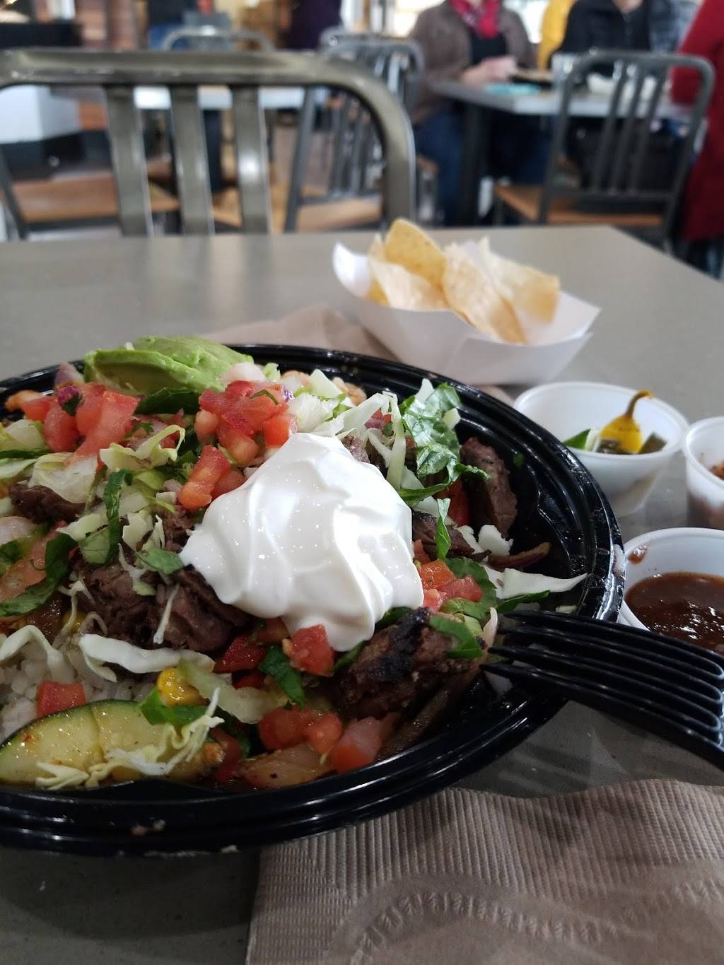 Baja Fresh | restaurant | 899 NE 25th Ave, Hillsboro, OR 97124, USA | 5037180030 OR +1 503-718-0030